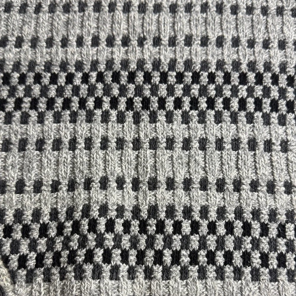 Vintage Grandpa Core Bill Blass Black and Gray Crewneck Sweater